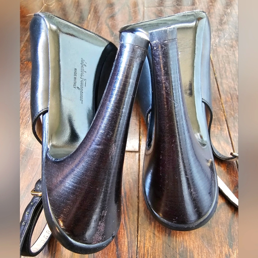 8.5 Salvatore Ferragamo Black Peep-Toe Slingback Heels Pumps - Picture 9 of 14